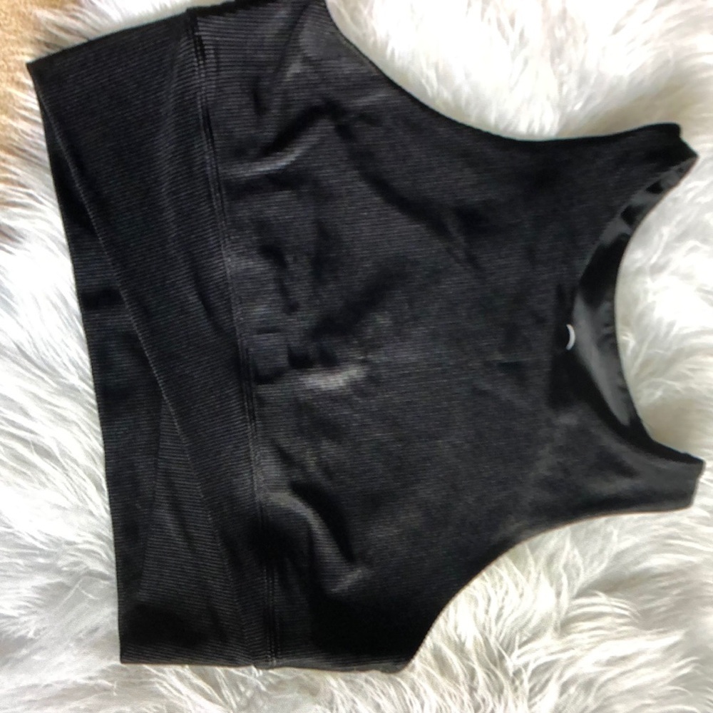 Sage collective black ribbed crop top tank size large